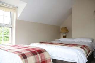Отели типа «постель и завтрак» Clonard Farm B&B Clonard Четырехместный номер с собственной ванной комнатой-7